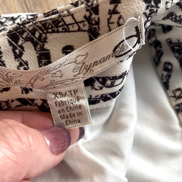 $9 CLEARANCE - Dynamite Skirt - Picture 9 of 10